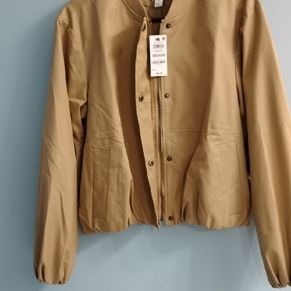 NWT 😍 On 34th  Women's Tan Bomber Jacket Size Medium 💜 - Picture 5 of 7